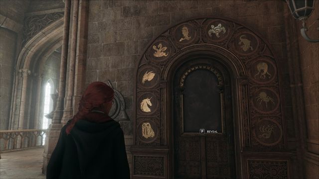 Hogwarts Legacy : Comment résoudre le puzzle de la porte du Grand Escalier