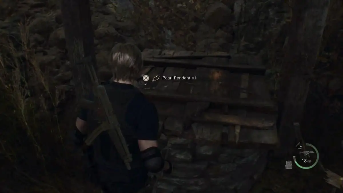 Comment garder le pendentif perle propre dans Resident Evil 4