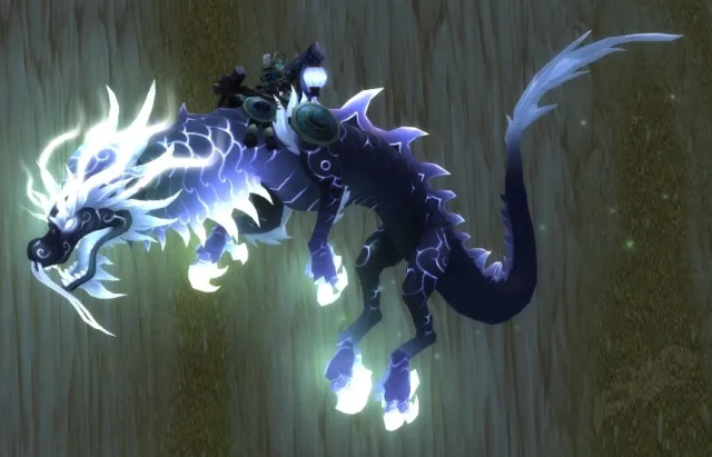 Personnage de WoW chevauchant les rênes du serpent-nuage céleste en onyx