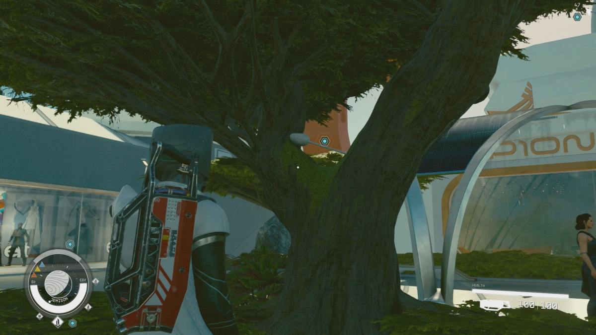 Capteur Starfield reposant dans des branches d'arbres
