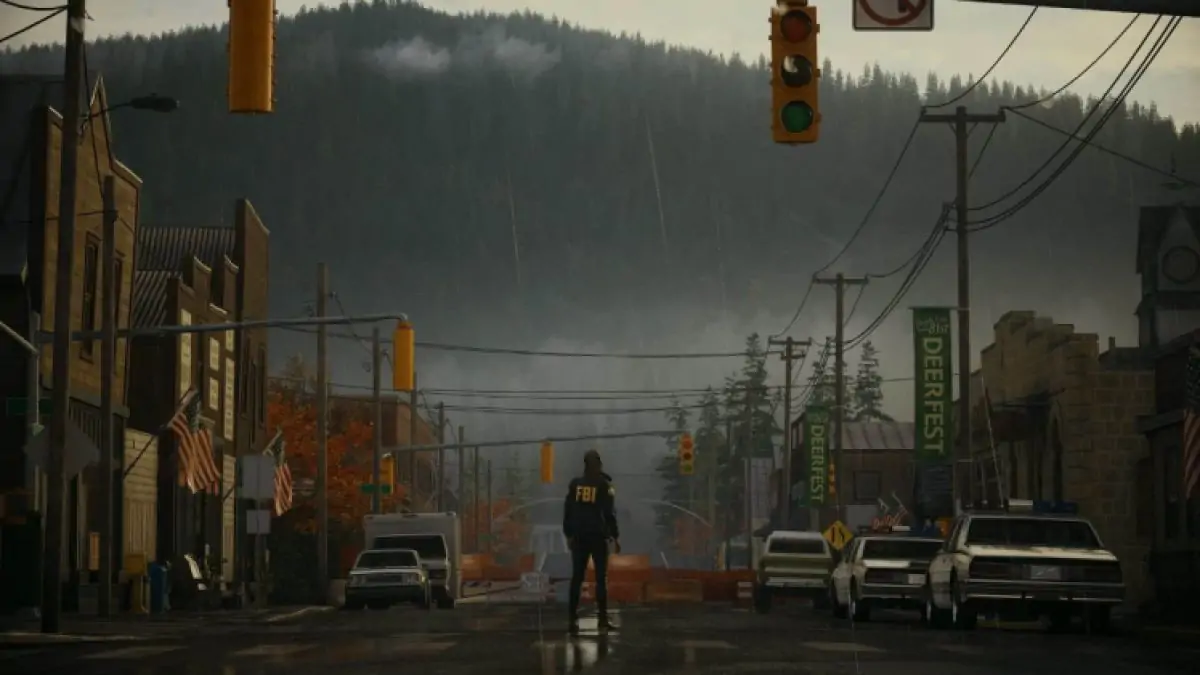 Saga Anderson d'Alan Wake 2 debout au milieu d'une rue