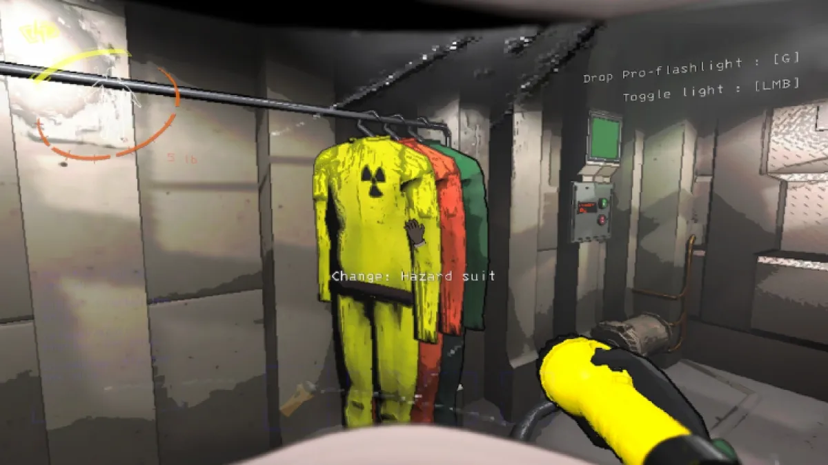 Les meilleurs costumes de Lethal Company classés pyjama Green Hazard